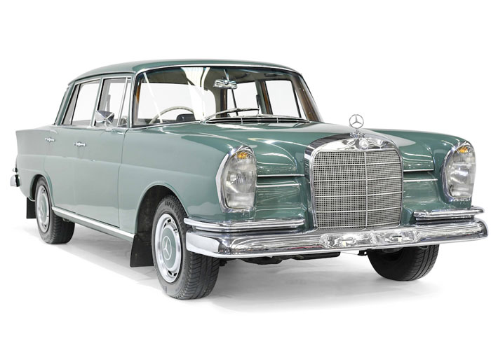 Mercedes 220S